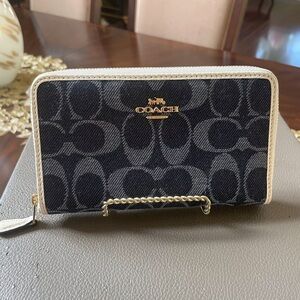Coach Medium Zip Around Wallet In Signature Jacquard - Denim (NWT)